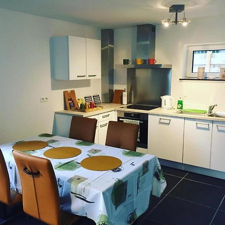 Appartement Duplex pour 3-4 personnes à Ciney Esterno foto